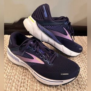 Brooks | Adrenaline GTS 22 Supportive Running Sneaker Shoes Womens 10 EU 42